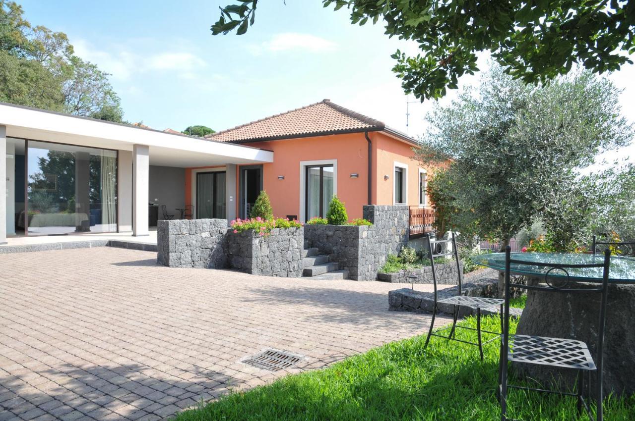 La Casa Dell'Alloro Zafferana Etnea Dış mekan fotoğraf