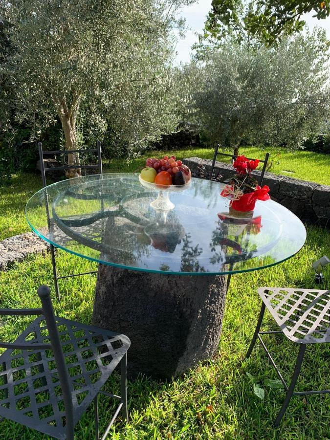 La Casa Dell'Alloro Zafferana Etnea Dış mekan fotoğraf