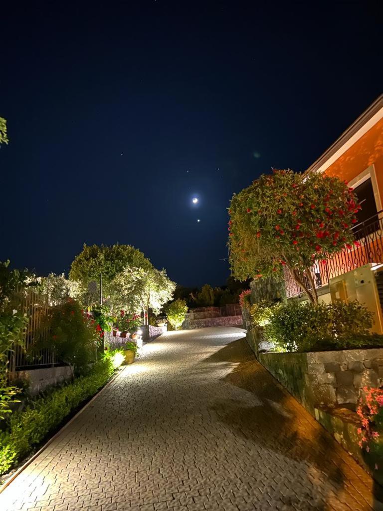 La Casa Dell'Alloro Zafferana Etnea Dış mekan fotoğraf